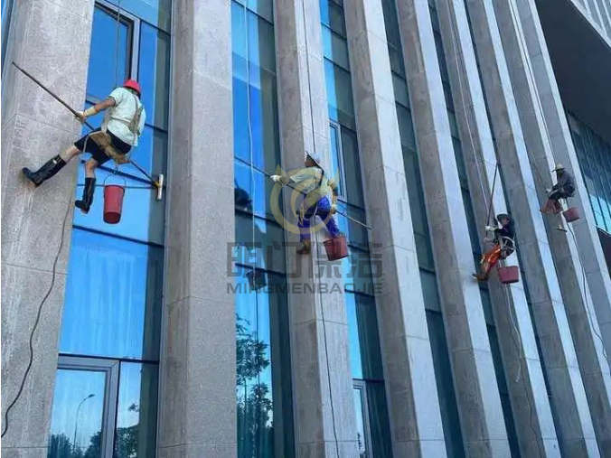 有一種職業平凡卻偉大——高空作業蜘蛛人